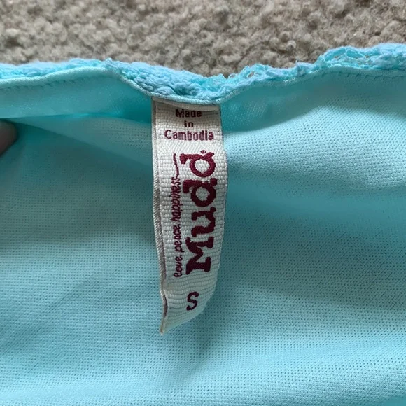 Women’s Cropped Halter Top - Picture 4 of 4